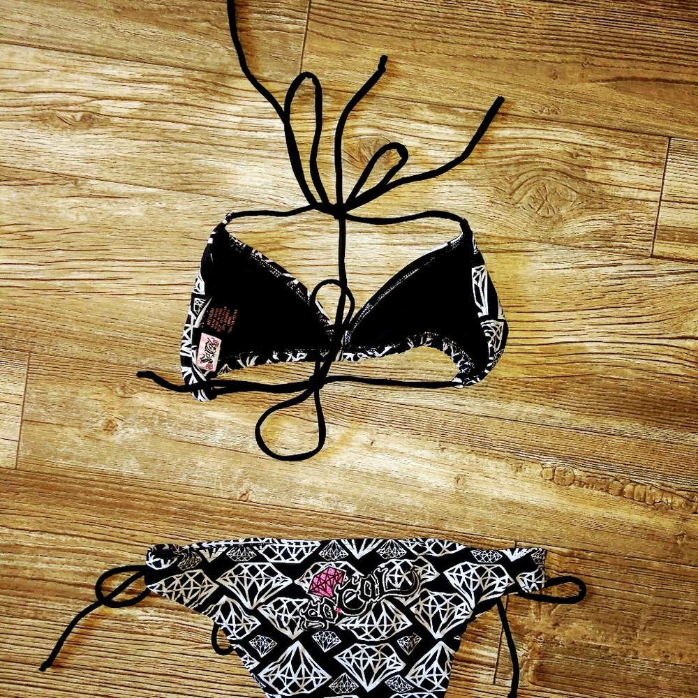 SoCal Bikini - Picture 2 of 3